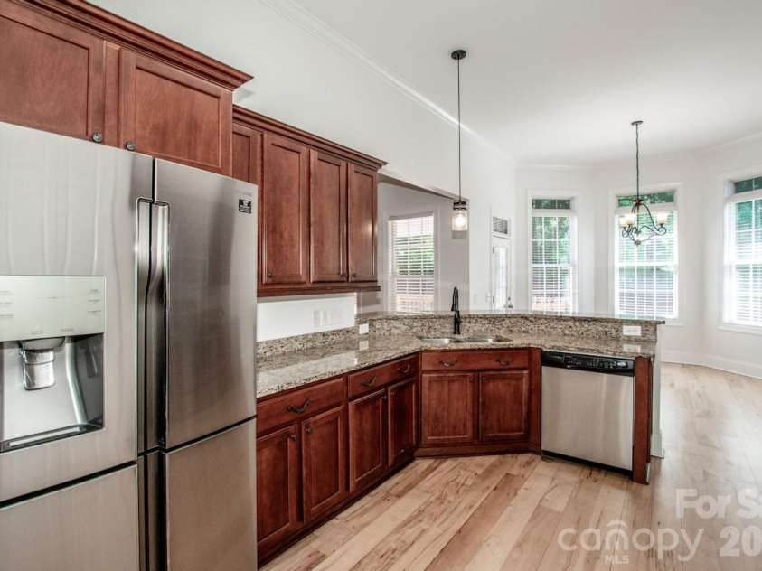 131 Gibbs Road, Mooresville, NC 28117.  MLS# CAR4387694, YatesRealty ID 39537. Open Kitchen