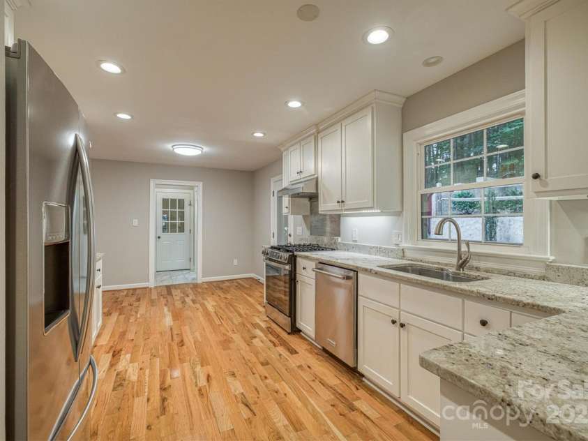 1026 Wellington Court, Lenoir, NC 28645.  MLS# CAR4296035, YatesRealty ID 3954. 