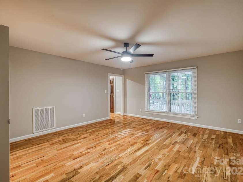 1026 Wellington Court, Lenoir, NC 28645.  MLS# CAR4296035, YatesRealty ID 3954. 