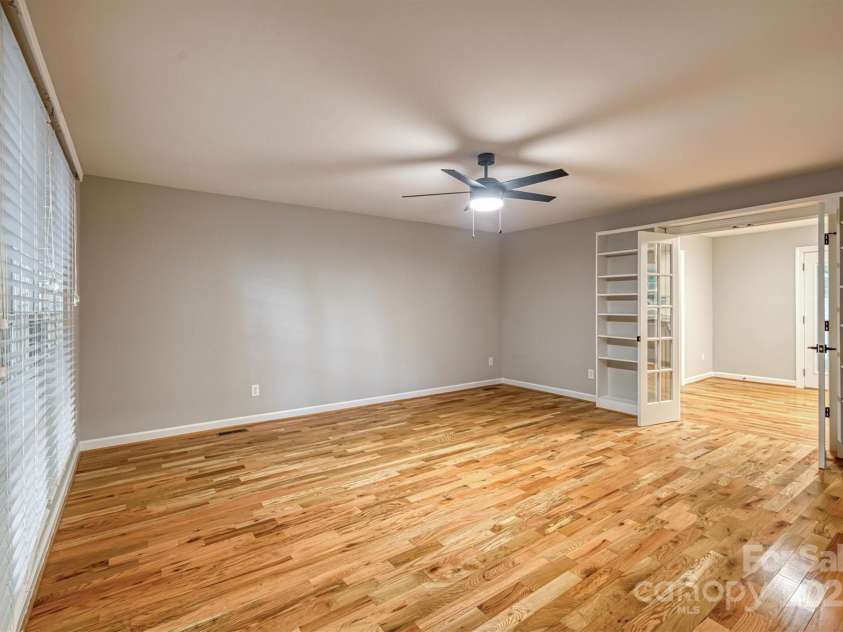 1026 Wellington Court, Lenoir, NC 28645.  MLS# CAR4296035, YatesRealty ID 3954. 