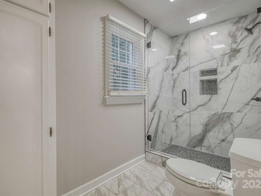 1026 Wellington Court, Lenoir, NC 28645.  MLS# CAR4296035, YatesRealty ID 3954. 