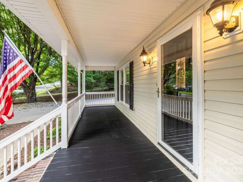 1026 Wellington Court, Lenoir, NC 28645.  MLS# CAR4296035, YatesRealty ID 3954. 