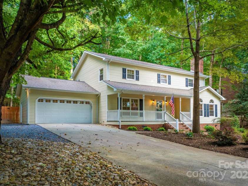 1026 Wellington Court, Lenoir, NC 28645.  MLS# CAR4296035, YatesRealty ID 3954. 