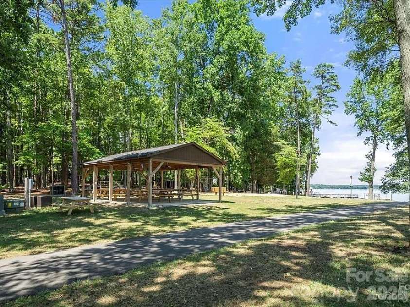 215 Riverview Terrace, Clover, SC 29710.  MLS# CAR4353494, YatesRealty ID 3954. Beach park with pavilion for summer festivities