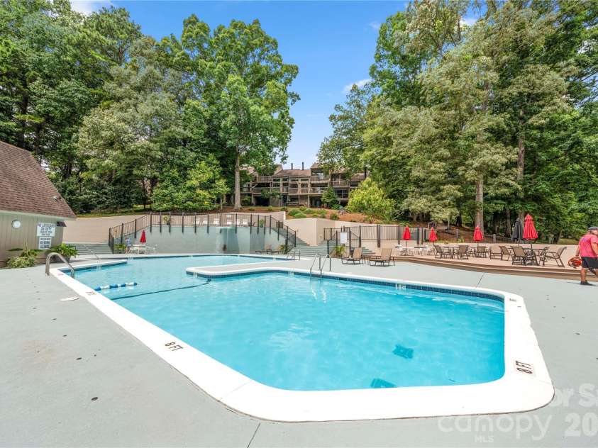 215 Riverview Terrace, Clover, SC 29710.  MLS# CAR4353494, YatesRealty ID 3954. Bluff villas pool private