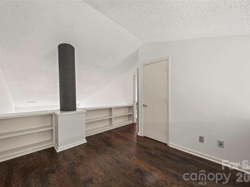 215 Riverview Terrace, Clover, SC 29710.  MLS# CAR4353494, YatesRealty ID 3954. Loft area upstairs great for an office