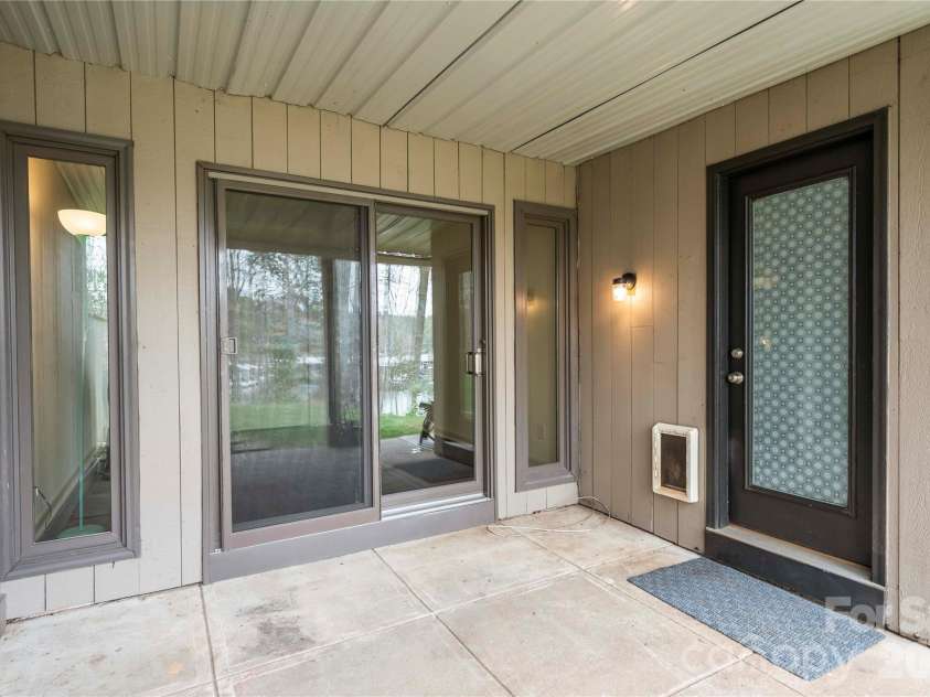215 Riverview Terrace, Clover, SC 29710.  MLS# CAR4353494, YatesRealty ID 3954. Patio