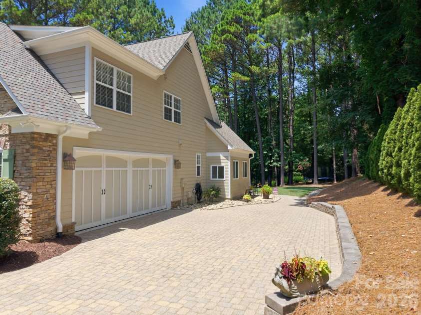 240 Silvercliff Drive, Mount Holly, NC 28120.  MLS# CAR4402443, YatesRealty ID 39543. 