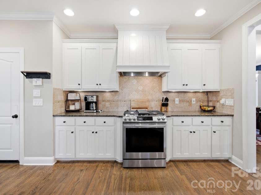 240 Silvercliff Drive, Mount Holly, NC 28120.  MLS# CAR4402443, YatesRealty ID 39543. 