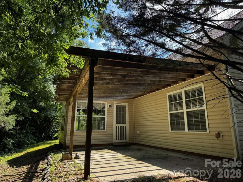 6111 Maple Leaf Avenue, Harrisburg, NC 28075.  MLS# CAR4406897, YatesRealty ID 39548. Private backyard