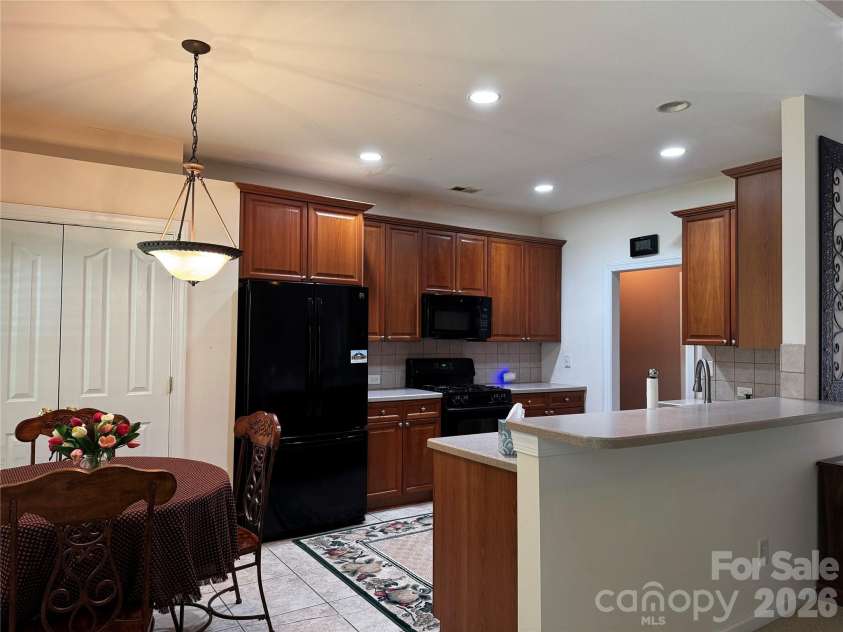 6111 Maple Leaf Avenue, Harrisburg, NC 28075.  MLS# CAR4406897, YatesRealty ID 39548. Well laid out kitchen