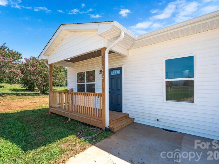 4000 Herman Sipe Road, Conover, NC 28613.  MLS# CAR4407218, YatesRealty ID 39549. 