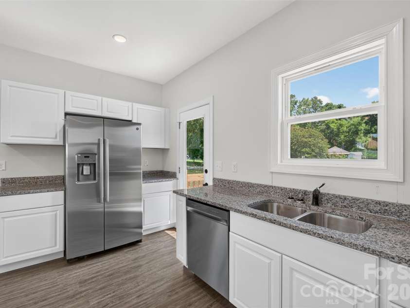 4000 Herman Sipe Road, Conover, NC 28613.  MLS# CAR4407218, YatesRealty ID 39549. 
