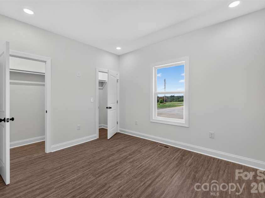 4000 Herman Sipe Road, Conover, NC 28613.  MLS# CAR4407218, YatesRealty ID 39549. 