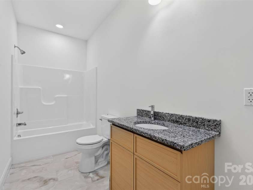 4000 Herman Sipe Road, Conover, NC 28613.  MLS# CAR4407218, YatesRealty ID 39549. 