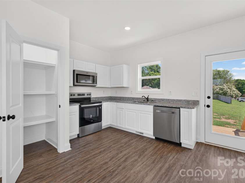 4000 Herman Sipe Road, Conover, NC 28613.  MLS# CAR4407218, YatesRealty ID 39549. 