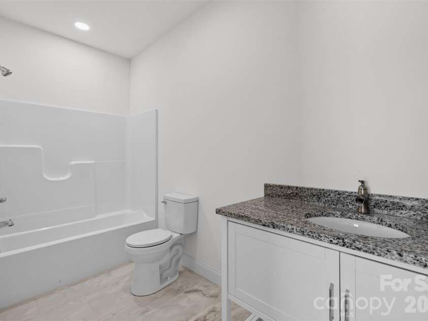 4000 Herman Sipe Road, Conover, NC 28613.  MLS# CAR4407218, YatesRealty ID 39549. 