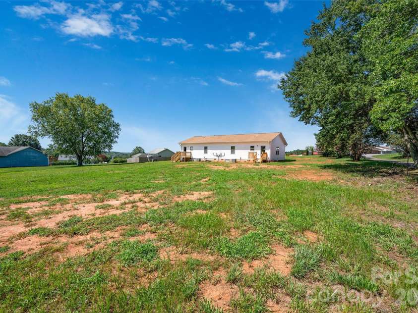 4000 Herman Sipe Road, Conover, NC 28613.  MLS# CAR4407218, YatesRealty ID 39549. 