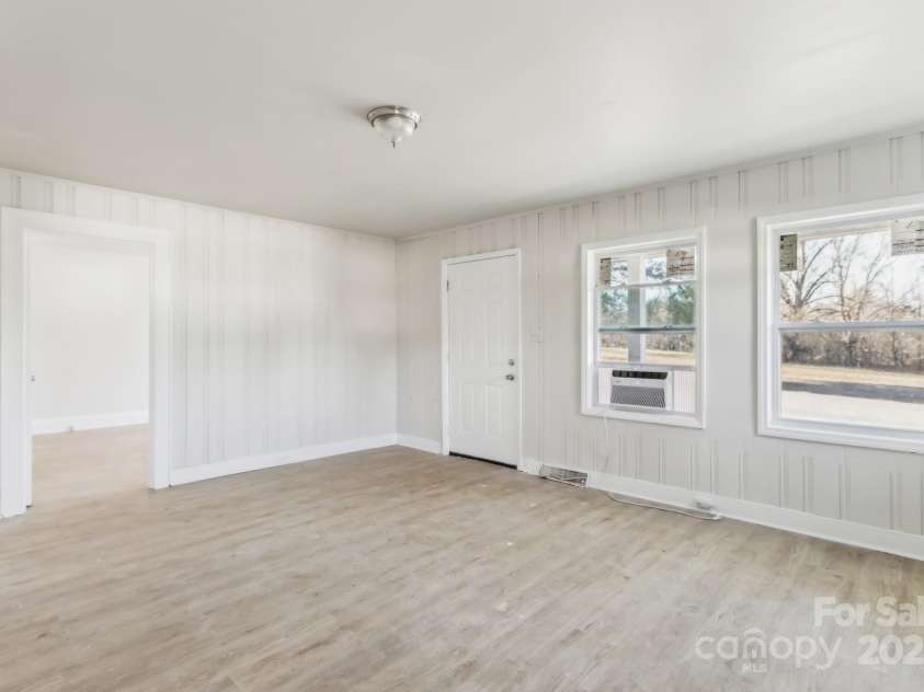 128 Rowan Mill Road, Salisbury, NC 28147.  MLS# CAR4214000, YatesRealty ID 3955. 