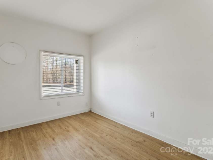 128 Rowan Mill Road, Salisbury, NC 28147.  MLS# CAR4214000, YatesRealty ID 3955. 