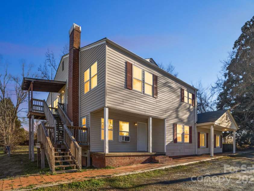 128 Rowan Mill Road, Salisbury, NC 28147.  MLS# CAR4214000, YatesRealty ID 3955. 