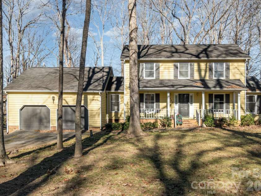 420 Saddlewood Drive, Gastonia, NC 28056.  MLS# CAR4342029, YatesRealty ID 3955. 