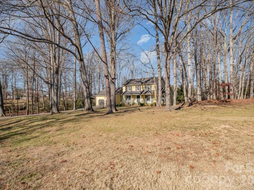420 Saddlewood Drive, Gastonia, NC 28056.  MLS# CAR4342029, YatesRealty ID 3955. 