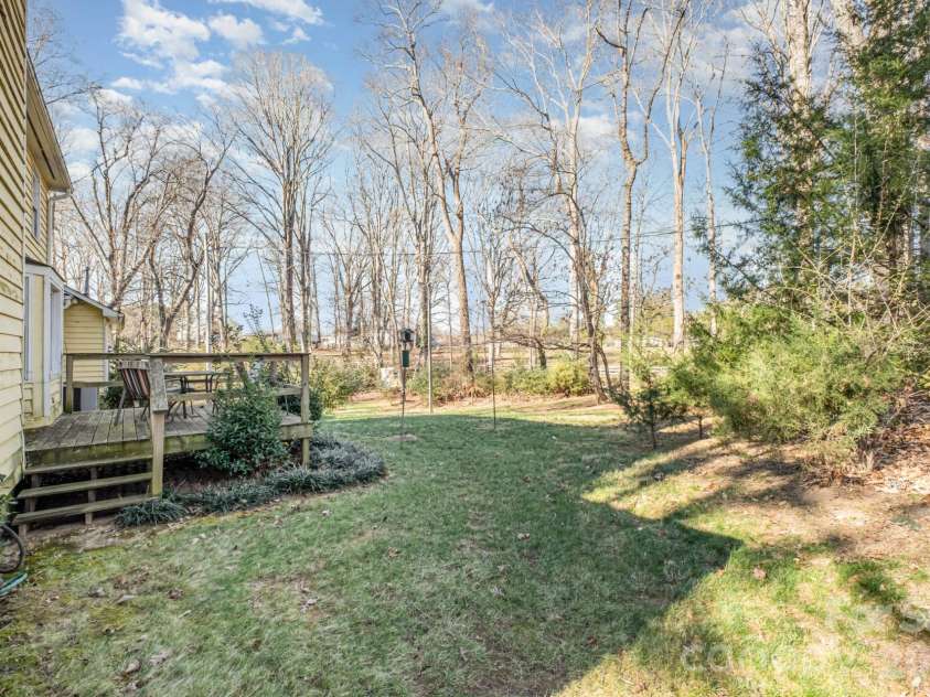 420 Saddlewood Drive, Gastonia, NC 28056.  MLS# CAR4342029, YatesRealty ID 3955. 
