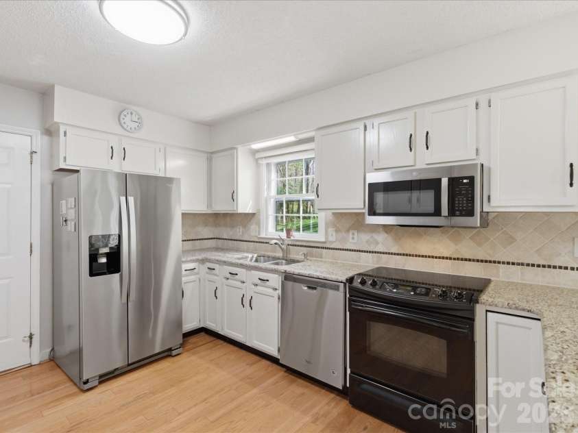 6329 Bevington Place, Charlotte, NC 28277.  MLS# CAR4356418, YatesRealty ID 3955. 