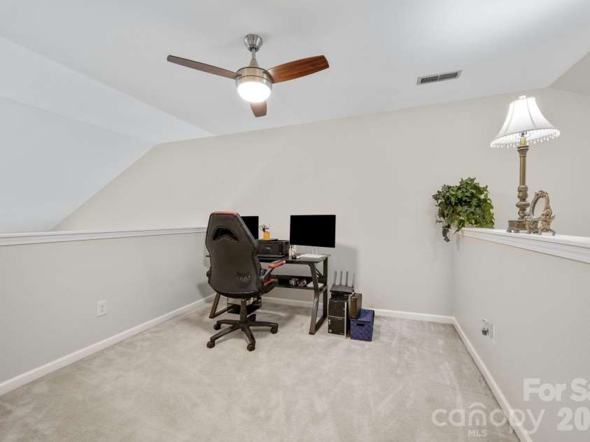 5757 Fox Ridge Lane, Winston Salem, NC 27104.  MLS# CAR4406995, YatesRealty ID 39550. 