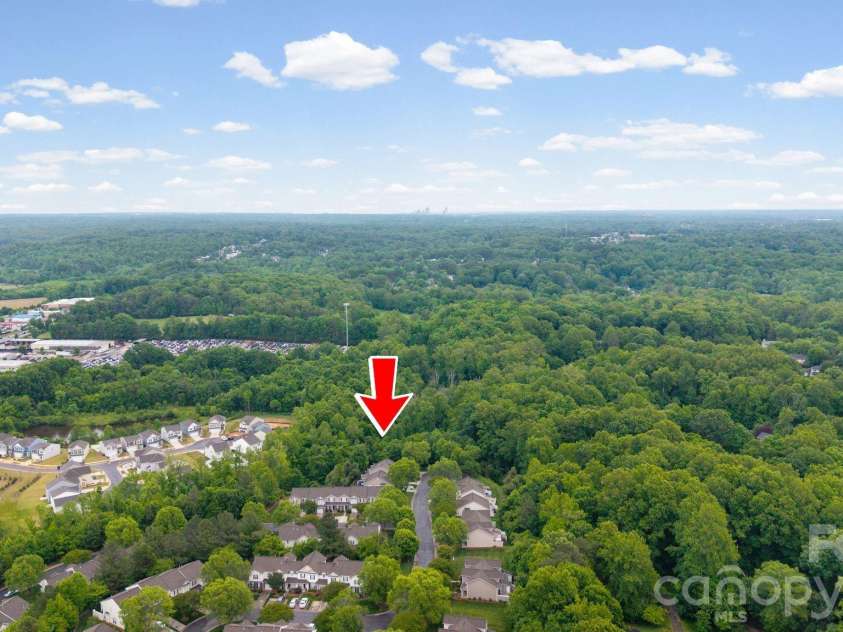 5757 Fox Ridge Lane, Winston Salem, NC 27104.  MLS# CAR4406995, YatesRealty ID 39550. 