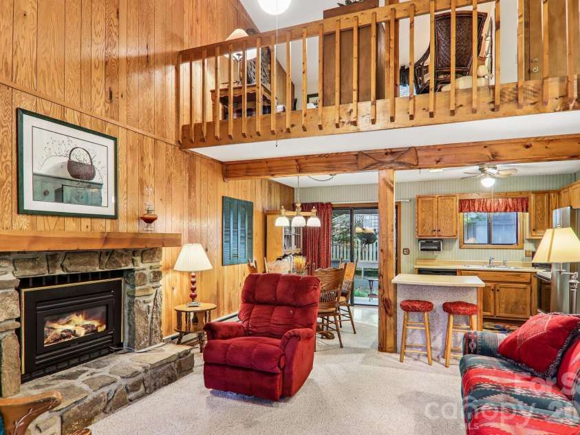 13 Lisa Lane, Maggie Valley, NC 28751.  MLS# CAR4404542, YatesRealty ID 39553. 