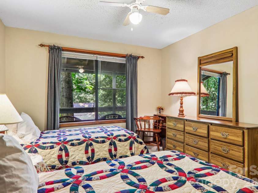 13 Lisa Lane, Maggie Valley, NC 28751.  MLS# CAR4404542, YatesRealty ID 39553. 