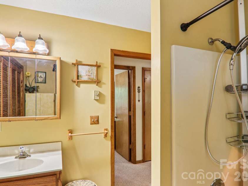 13 Lisa Lane, Maggie Valley, NC 28751.  MLS# CAR4404542, YatesRealty ID 39553. 