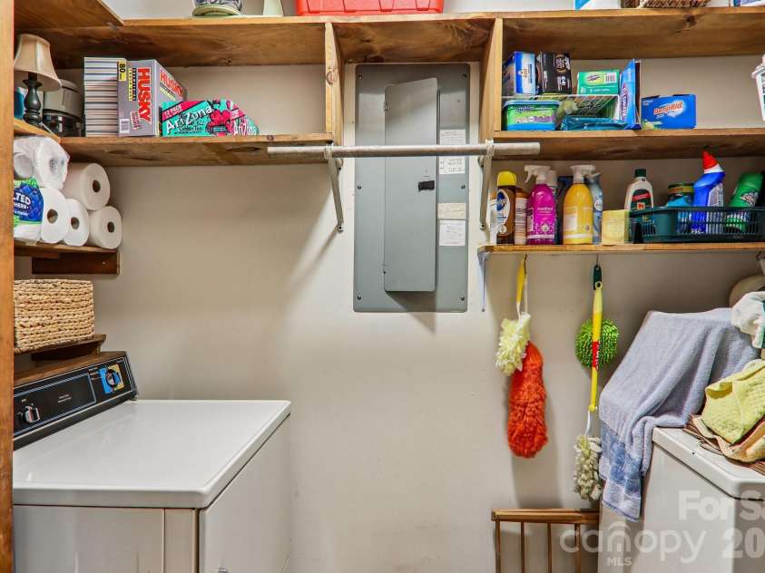 13 Lisa Lane, Maggie Valley, NC 28751.  MLS# CAR4404542, YatesRealty ID 39553. 