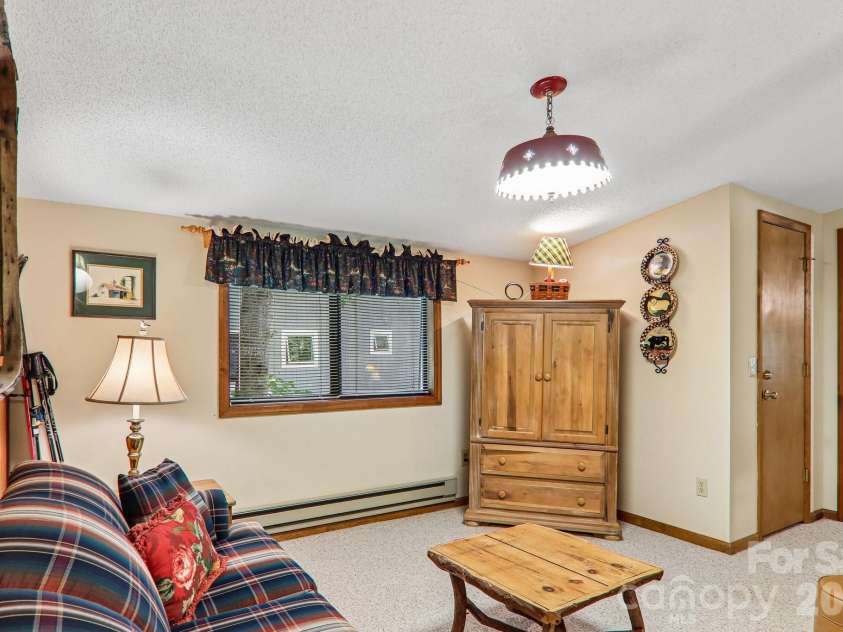 13 Lisa Lane, Maggie Valley, NC 28751.  MLS# CAR4404542, YatesRealty ID 39553. 