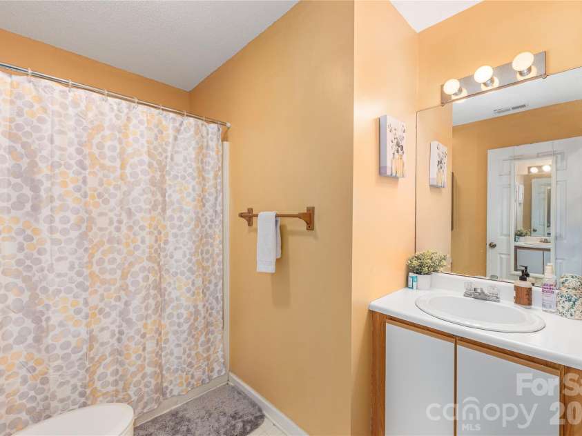 5 Summer Savory Court, Flat Rock, NC 28731.  MLS# CAR4405791, YatesRealty ID 39554. 