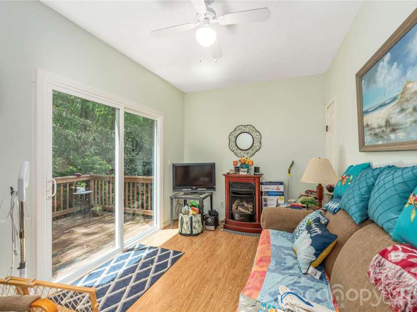 5 Summer Savory Court, Flat Rock, NC 28731.  MLS# CAR4405791, YatesRealty ID 39554. 