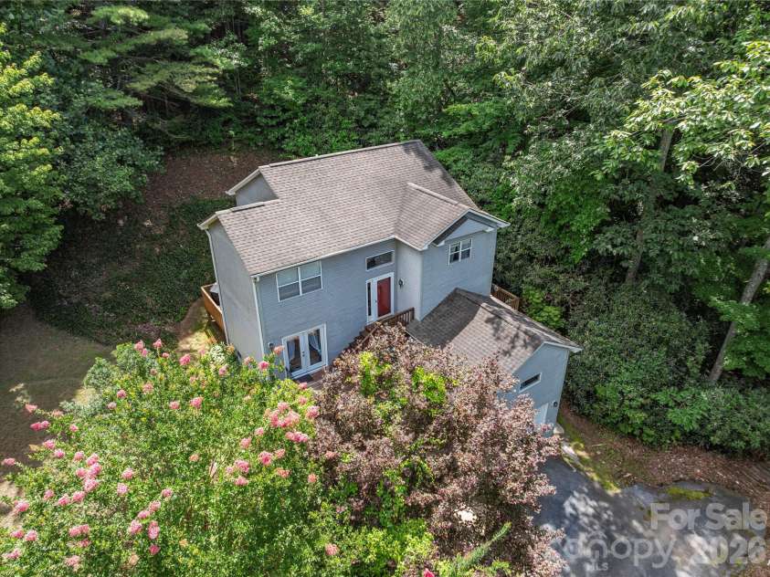 5 Summer Savory Court, Flat Rock, NC 28731.  MLS# CAR4405791, YatesRealty ID 39554. 