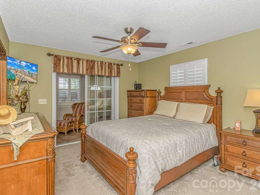 511 21st Avenue, North Myrtle Beach, SC 29582.  MLS# CAR4407127, YatesRealty ID 39556. Bedroom 4