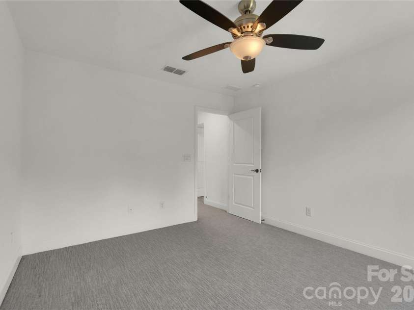 14314 Aikenwood Drive, Charlotte, NC 28278.  MLS# CAR4400832, YatesRealty ID 39557. 
