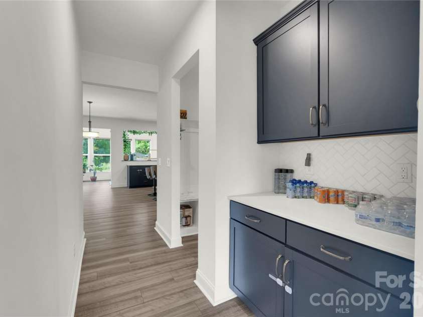 14314 Aikenwood Drive, Charlotte, NC 28278.  MLS# CAR4400832, YatesRealty ID 39557. 