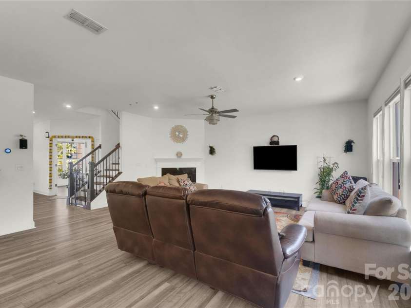 14314 Aikenwood Drive, Charlotte, NC 28278.  MLS# CAR4400832, YatesRealty ID 39557. 
