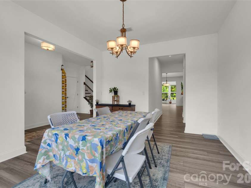 14314 Aikenwood Drive, Charlotte, NC 28278.  MLS# CAR4400832, YatesRealty ID 39557. 