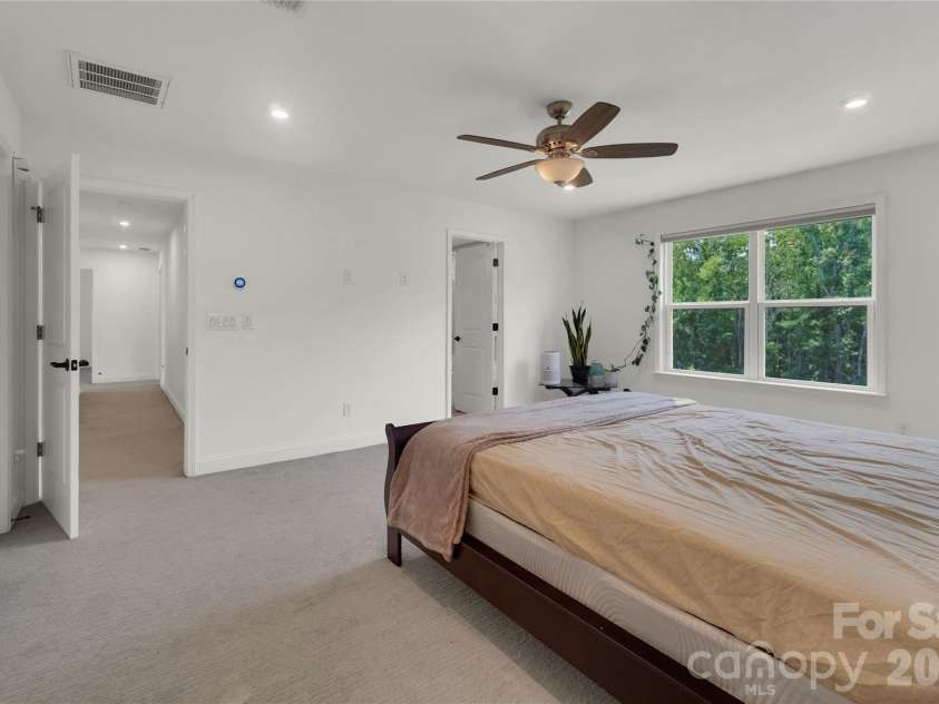 14314 Aikenwood Drive, Charlotte, NC 28278.  MLS# CAR4400832, YatesRealty ID 39557. 