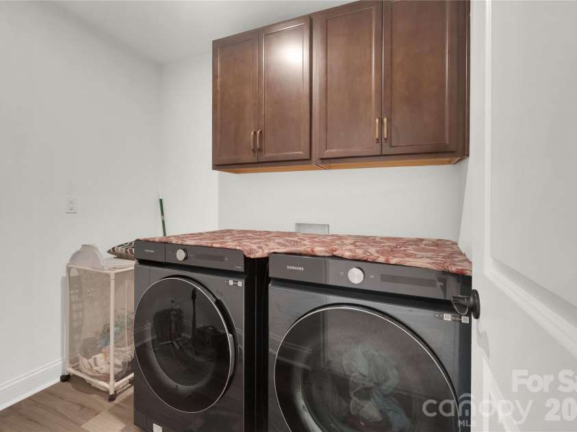 14314 Aikenwood Drive, Charlotte, NC 28278.  MLS# CAR4400832, YatesRealty ID 39557. 