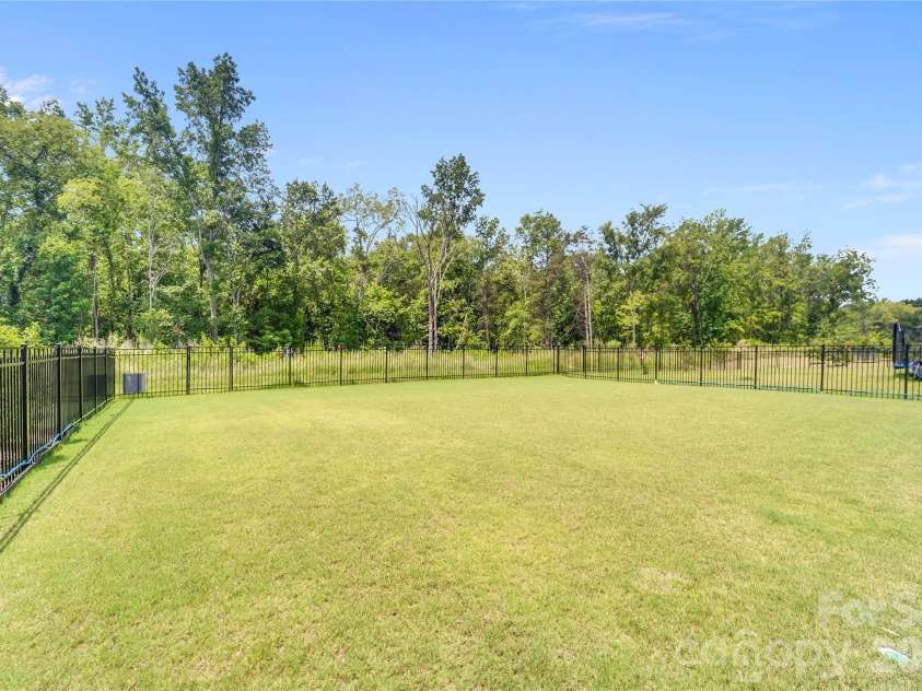 14314 Aikenwood Drive, Charlotte, NC 28278.  MLS# CAR4400832, YatesRealty ID 39557. 