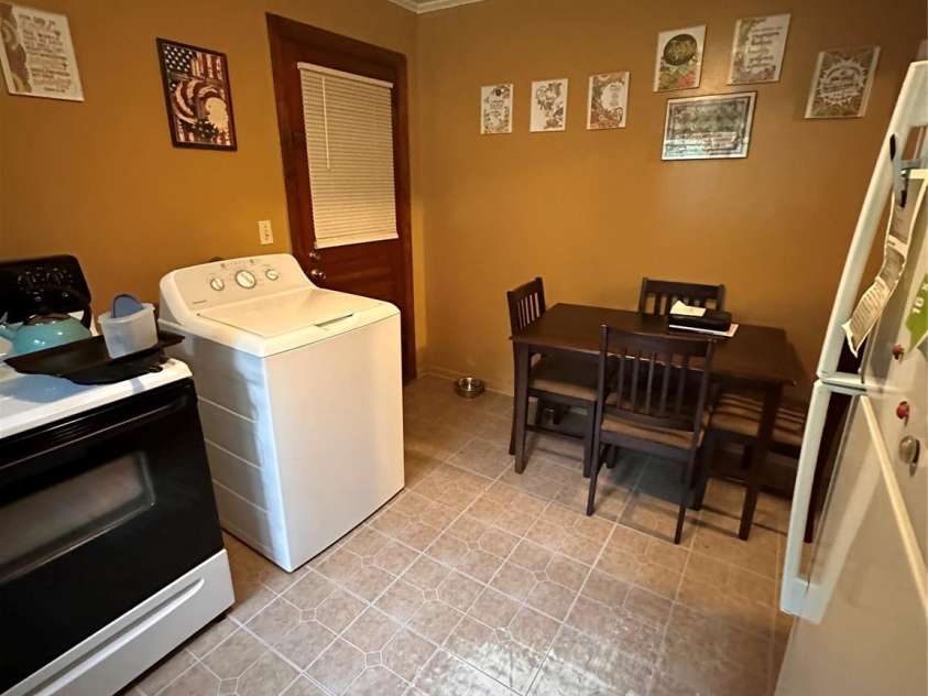 107 Vida Lane, Cherryville, NC 28021.  MLS# CAR4406013, YatesRealty ID 39558. Kitchen with linoleum floor