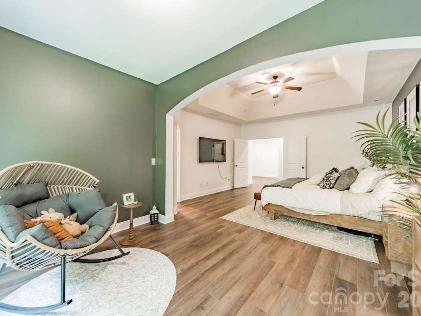 9052 Mossy Hill Lane, Fort Mill, SC 29707.  MLS# CAR4405984, YatesRealty ID 39559. 
