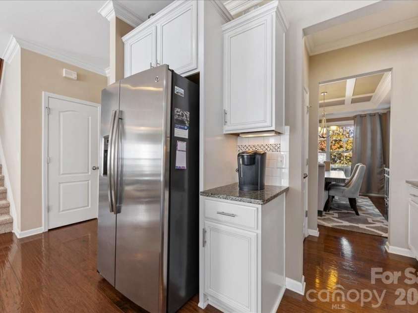 2511 Carnation Drive, Harrisburg, NC 28075.  MLS# CAR4345682, YatesRealty ID 3956. Kitchen